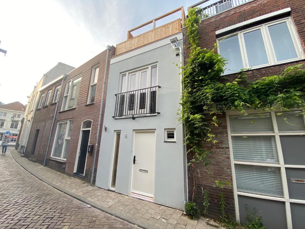 Stylish House Breda — weekendje weg met dakterras in het centrum